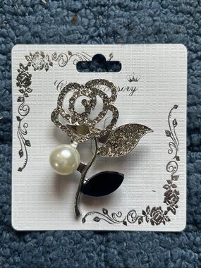Chloe Accessory Rhinestone Silver Rose Brooch with Pearl Accent